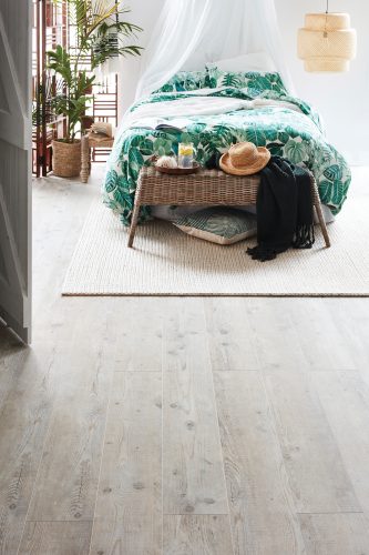 Plantino-Laminate-Deluxe-Extra-Light-Timber_Soul-Linen_RGB-333x500.jpg